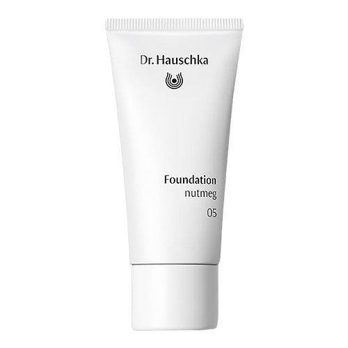 Foundation 05 nutmeg fra Dr. Hauschka