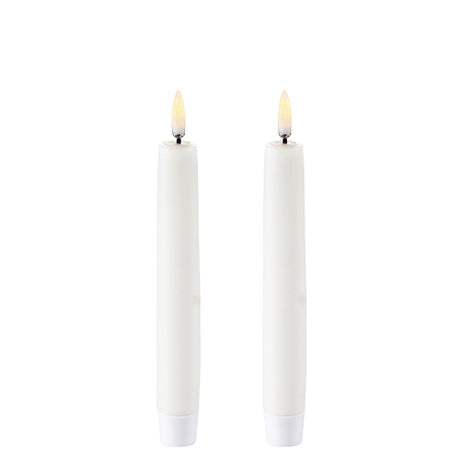 LED Kronelys, Nordic White, Smooth, 2-pack, 2,3x15 fra Uyuni lighting