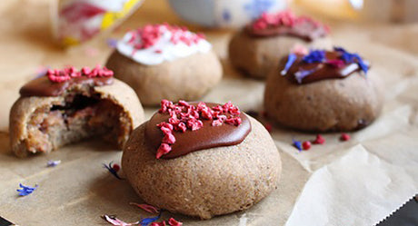 Glutenfri og veganske fastelavnsboller med marcipan og jordbærmarmelade