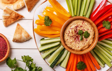 Grønsagsstænger og miso dip