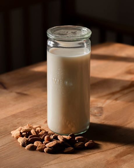 Hjemmelavet økologisk mandeldrik