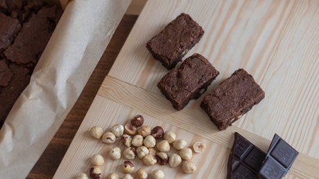 Glutenfri brownie med sorte bønner og hasselnødder