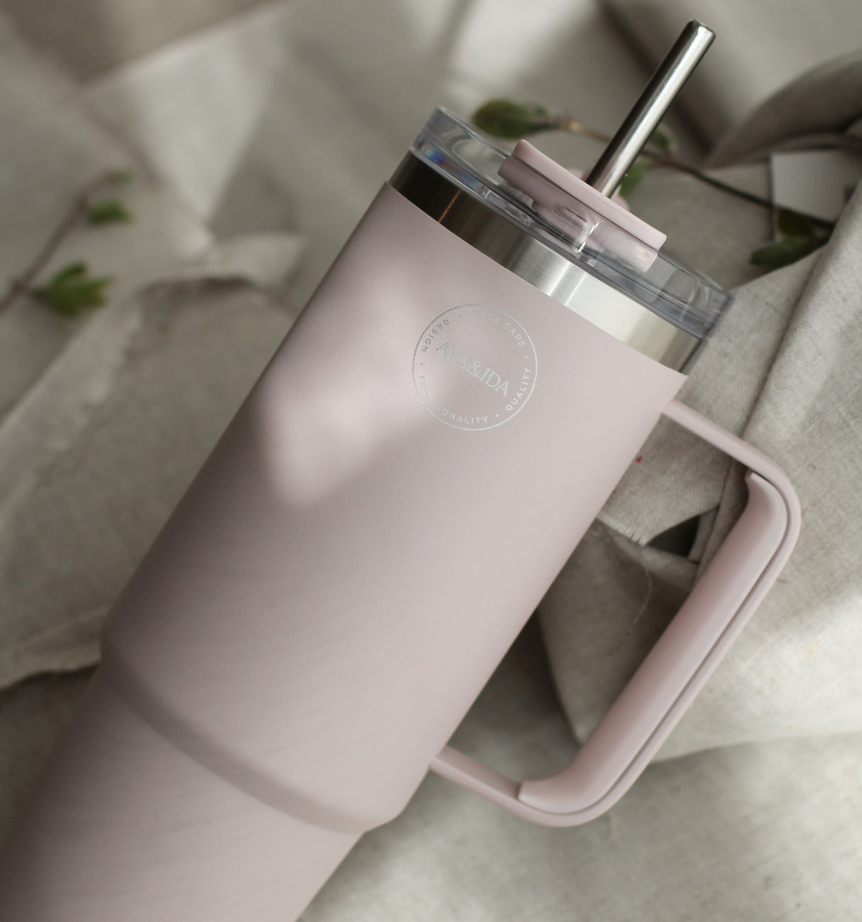 AYA&IDA Thermo Cup With Straw | Soft Rose fra AYA&IDA