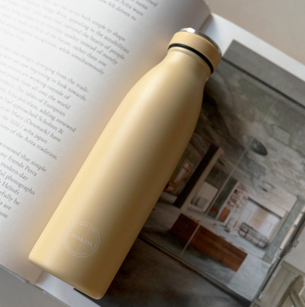 AYA&IDA Drinking Bottle 500ml | Dusty Yellow fra AYA&IDA