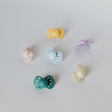 BIBS Infinity Silicone Symmetrical Ivory/Sage | Size 2 fra BIBS