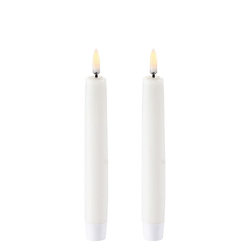 LED Kronelys, Nordic White, Smooth, 2-pack, 2,3x15 fra Uyuni lighting